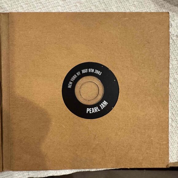 Pearl Jam New York NY July 9 2003 Riot Act Tour CD Official Bootleg - Picture 7 of 9
